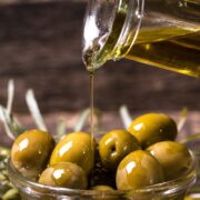 Oliwa pierwszego tłoczenia najlepsza na tle innych olejów roślinnych 13