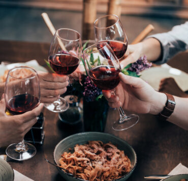 Włoska kolacja — wybierz dania i wino, które zachwycą gości 28