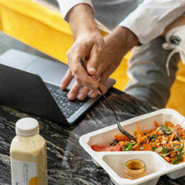 Catering dietetyczny z dostawą – klucz do zdrowia i wygody w Twoim życiu 27
